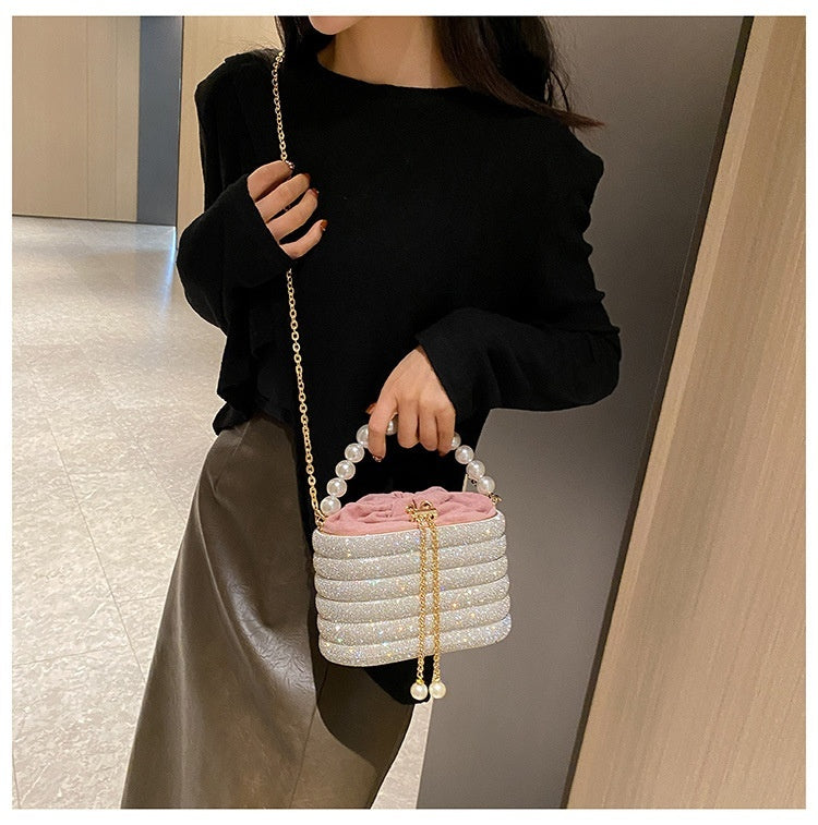 European And American Fashion One-shoulder Ins Women's Crossbody Classic Style Pearl Hand Dinner Bag