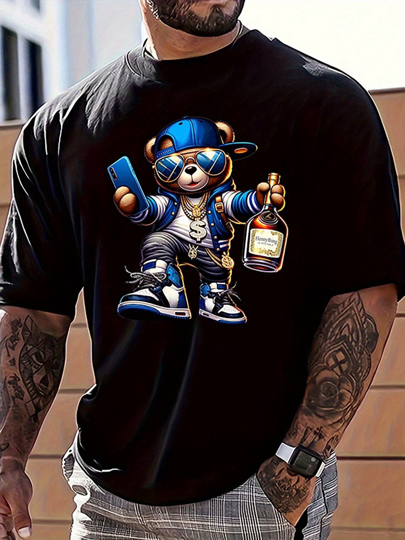 Men's Casual And Fashionable Cartoon Bear Blue Hat Printed T-shirt