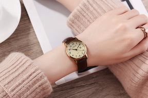 Retro Women's Simple Digital Calendar Casual Watch