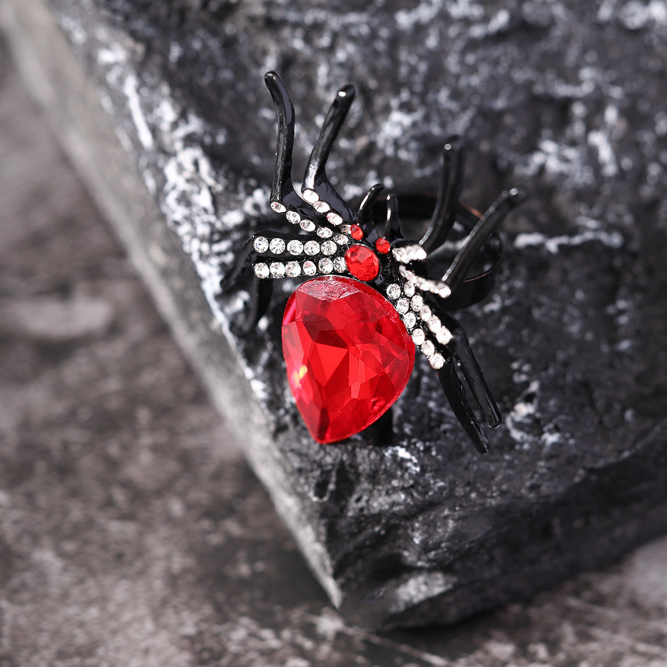 Fashion Dark Halloween Spider Ring