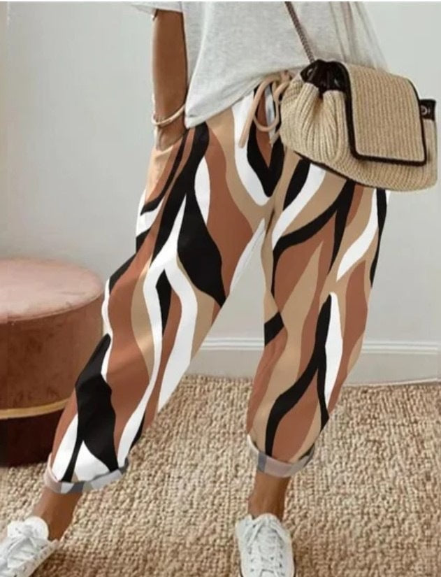 Spring New Women's Casual Printed Elastic Waist With Pockets Cropped Straight Pants